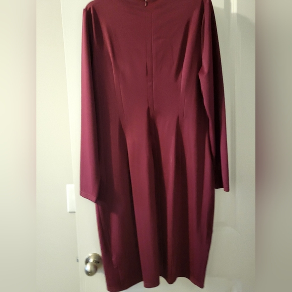 Kate Kasin Feminine Ruffled Ruched Sheath Dress - Picture 5 of 5